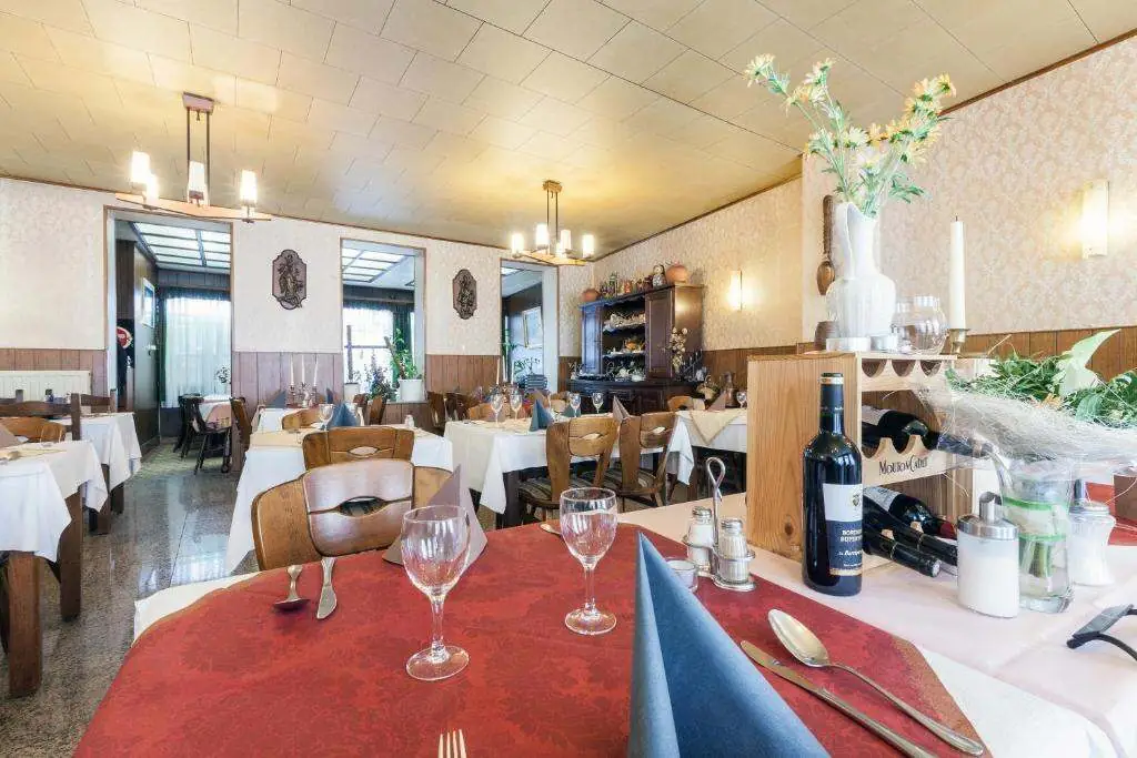 Restaurant and Bar